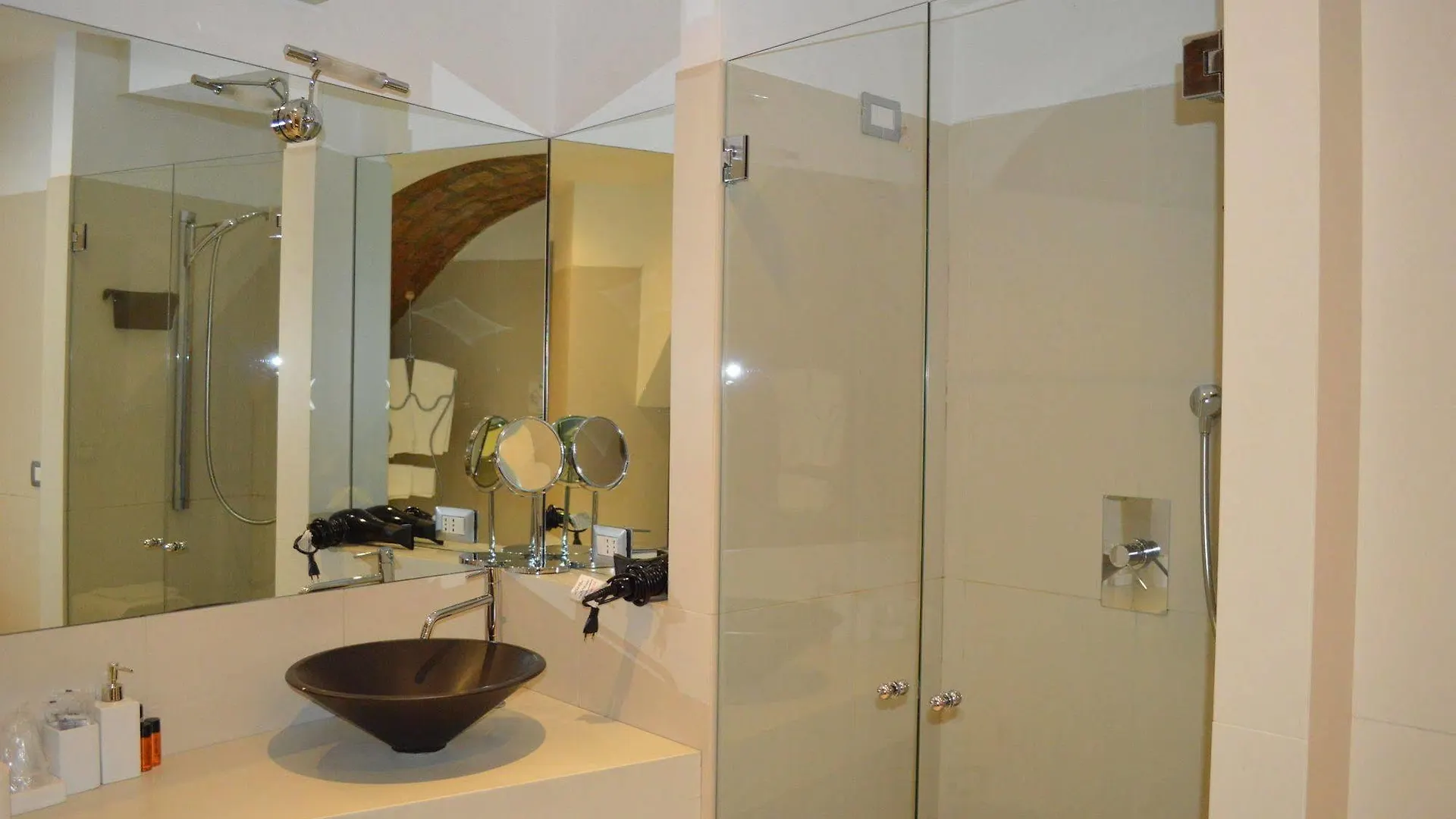 نابولي Bnb Portalba Relais إيطاليا